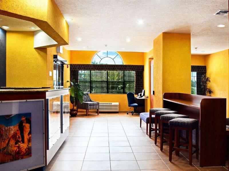 Microtel Inn & Suites By Wyndham New Braunfels I-35 Bagian luar foto