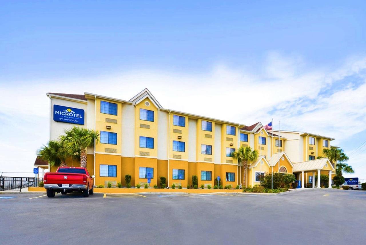 Microtel Inn & Suites By Wyndham New Braunfels I-35 Bagian luar foto